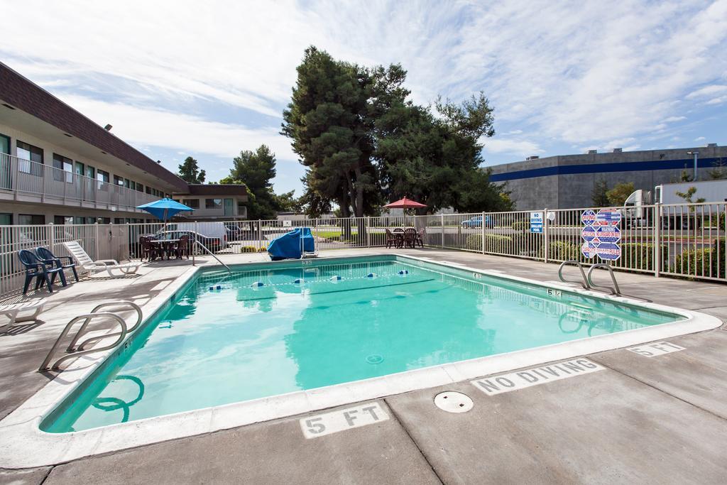 Park Inn By Radisson, Turlock Dış mekan fotoğraf