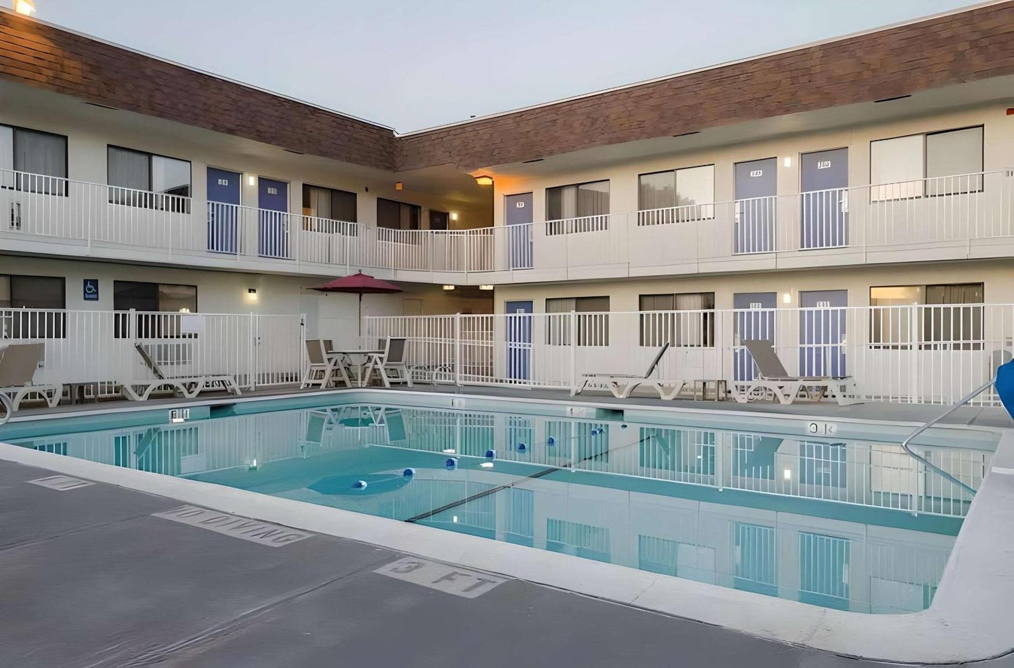 Park Inn By Radisson, Turlock Dış mekan fotoğraf