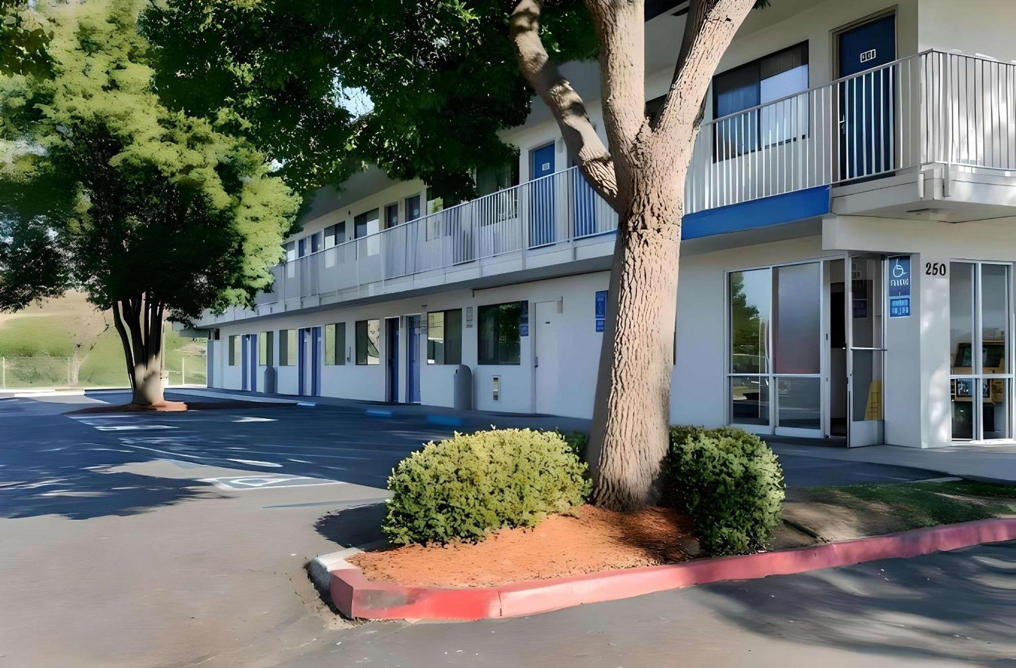 Park Inn By Radisson, Turlock Dış mekan fotoğraf