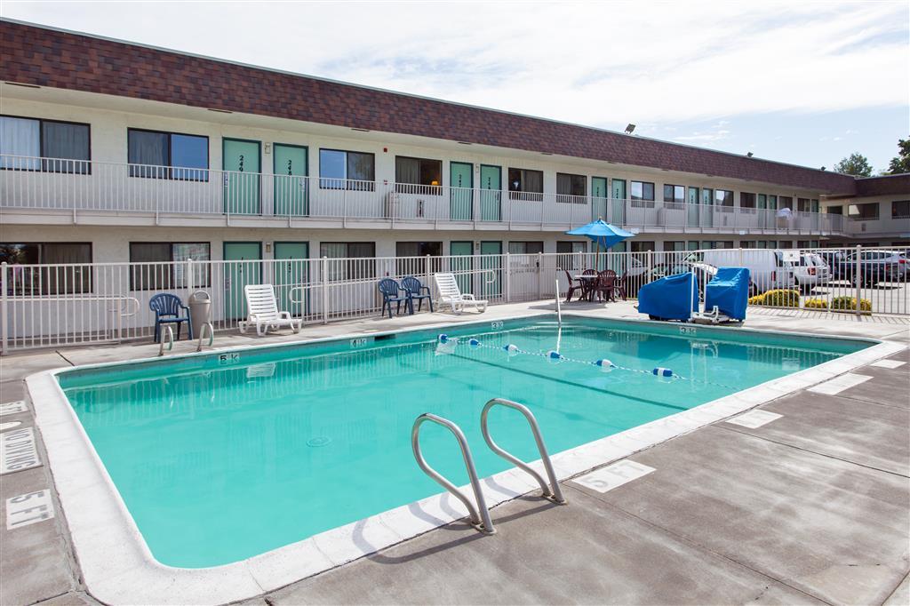 Park Inn By Radisson, Turlock Konforlar fotoğraf