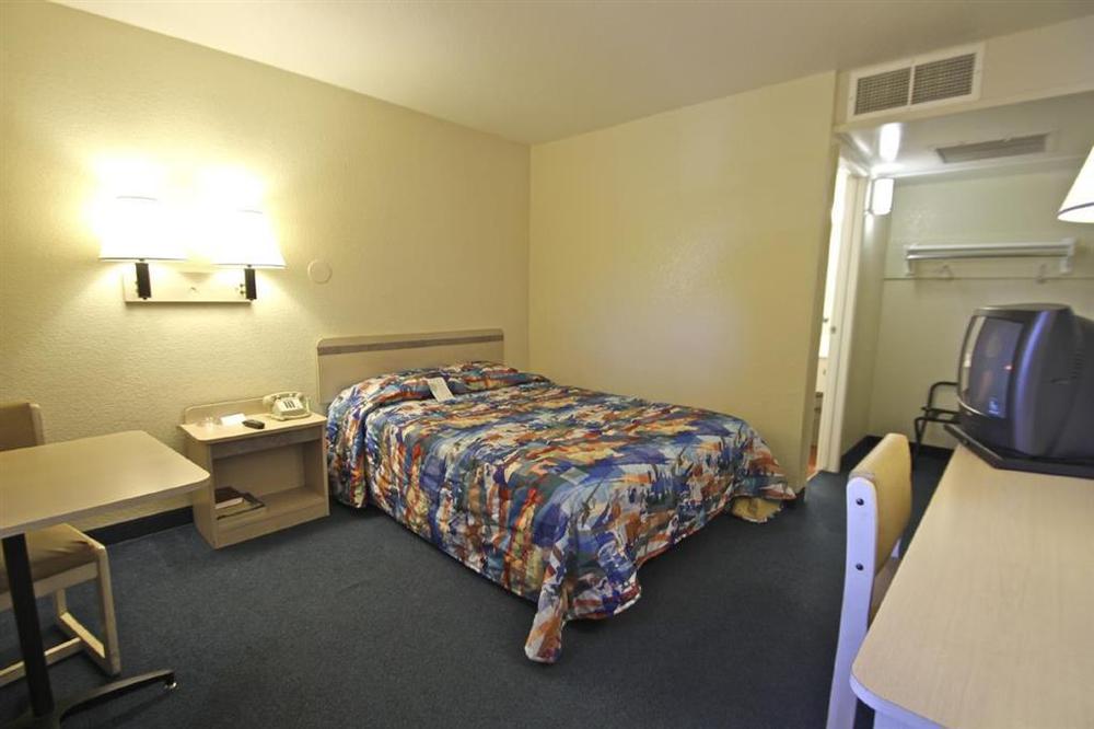 Park Inn By Radisson, Turlock Oda fotoğraf